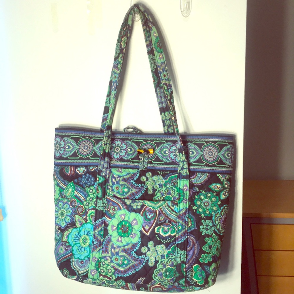 NWOT VERA BRADLEY BLUE RHAPSODY LARGE TOTE BAG! THE VERA TOTE